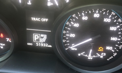 Cho em hỏi lỗi đèn check engine của Land Cruiser Prado 2020?